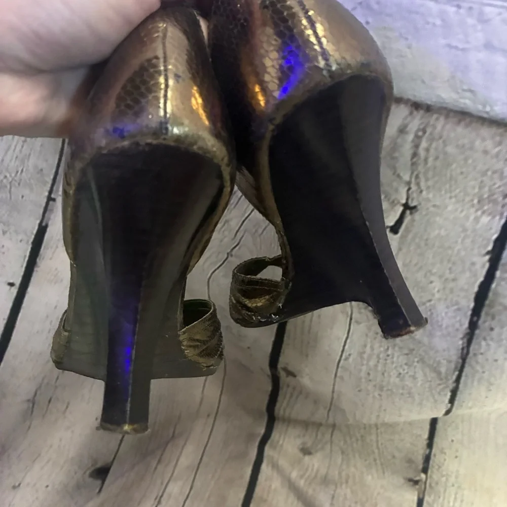 Y2K VTG Steve Madden Throb‎ Metallic Bronze Snake Print Wavy Wedges Sz 7.5 AS IS
